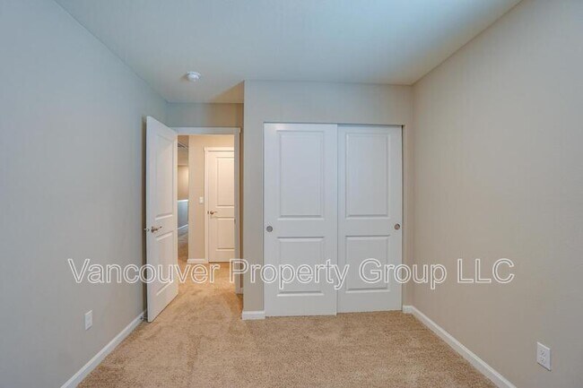 Building Photo - 15224 NE 70th St