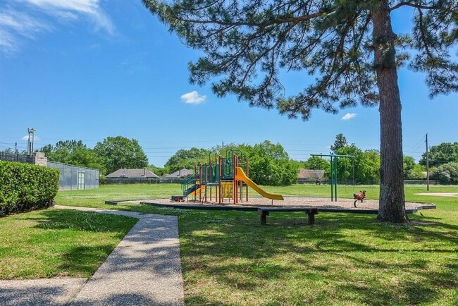 Building Photo - 6514 Kentwick Dr