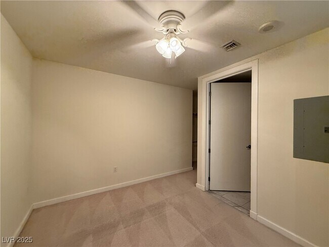 Building Photo - 4575 Dean Martin Dr