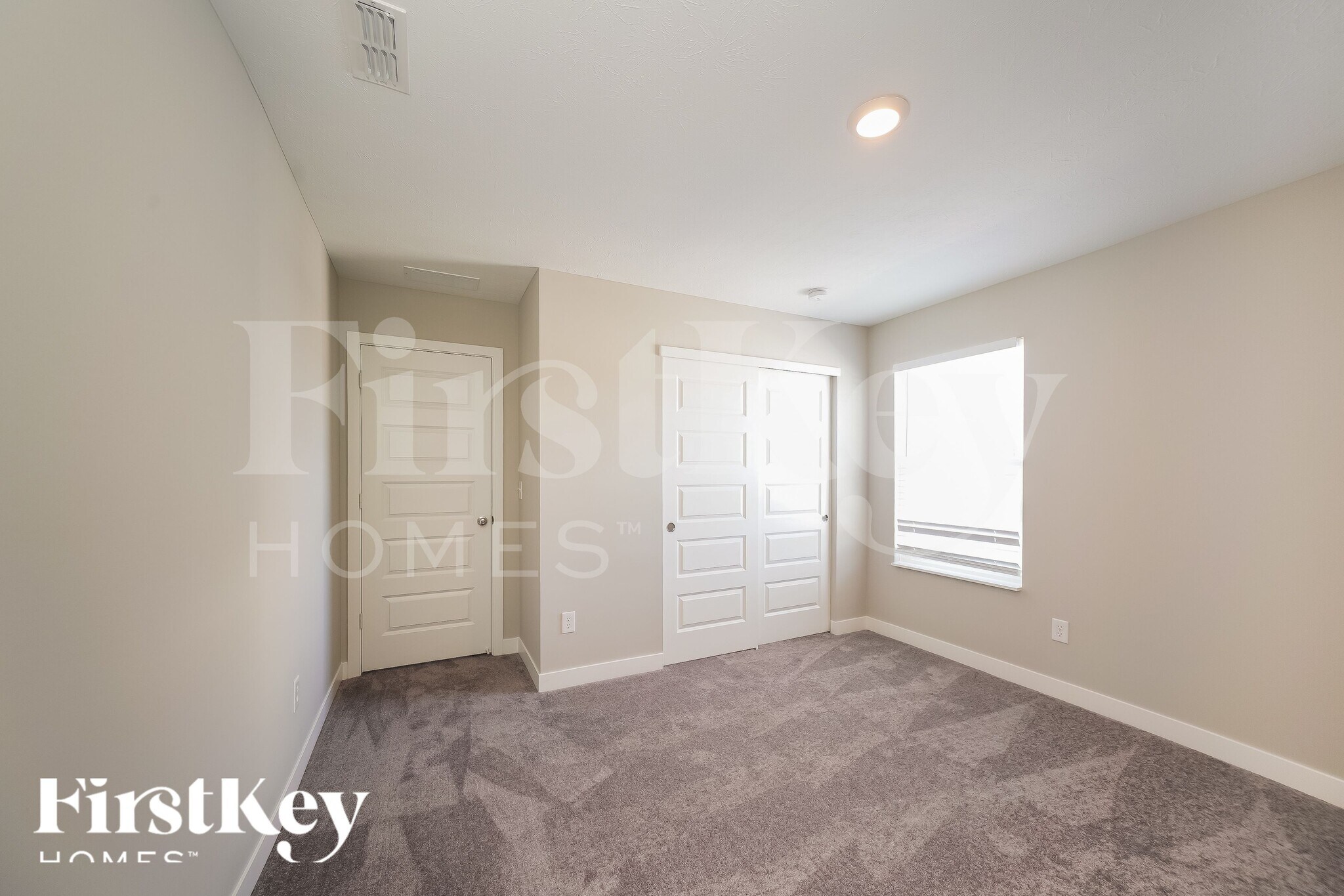 Building Photo - 2285 S Bingham Pl