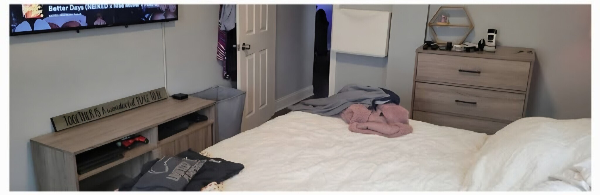 Bedroom to right of kitchen. - 106 Atkinson St