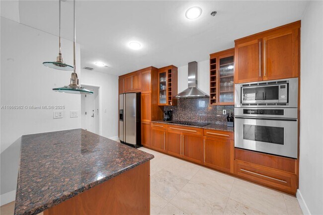 Building Photo - 201 Crandon Blvd