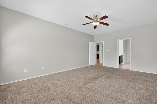 Building Photo - 154 Meadow Grove Dr