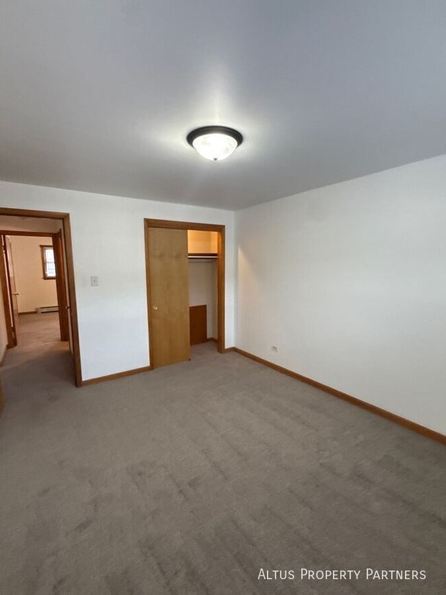 Building Photo - 17385 70th Ave