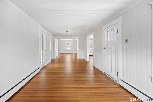 Building Photo - 353 Mt Sanford Rd