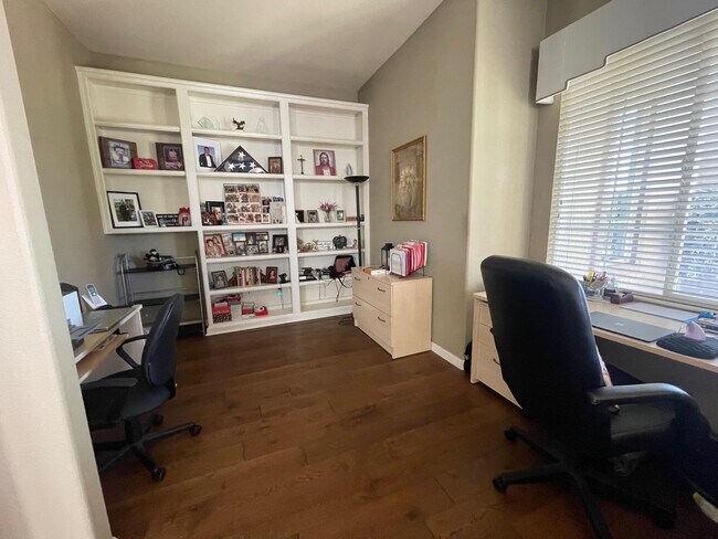 Building Photo - 92 Liberty Ln