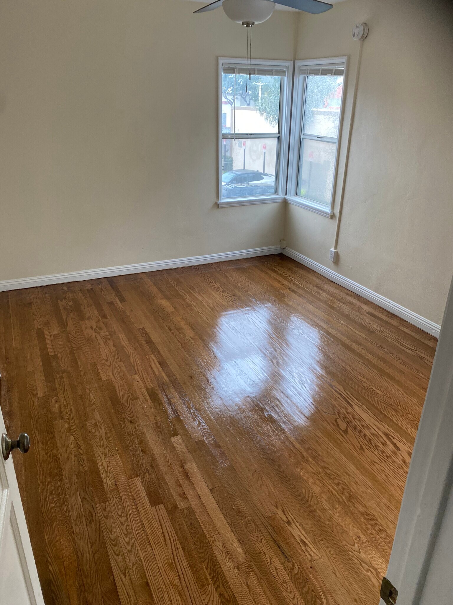 Building Photo - 1414 W 25th St