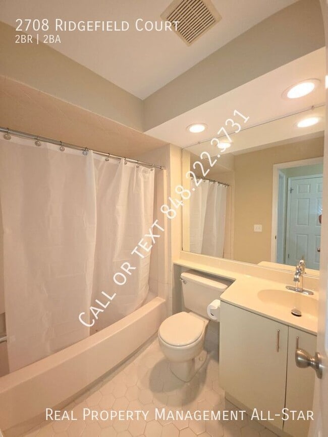 Building Photo - 2708 Ridgefield Ct