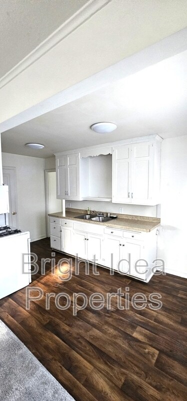 Building Photo - 4003 Welcome Ave N