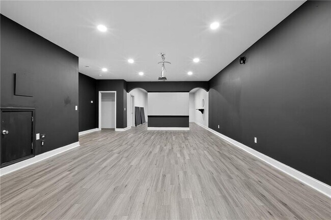 Building Photo - 5428 Spelman Dr
