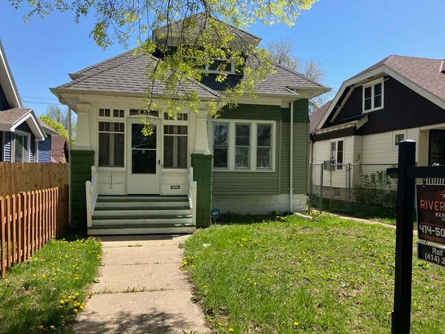 Building Photo - 2330 N 47th St