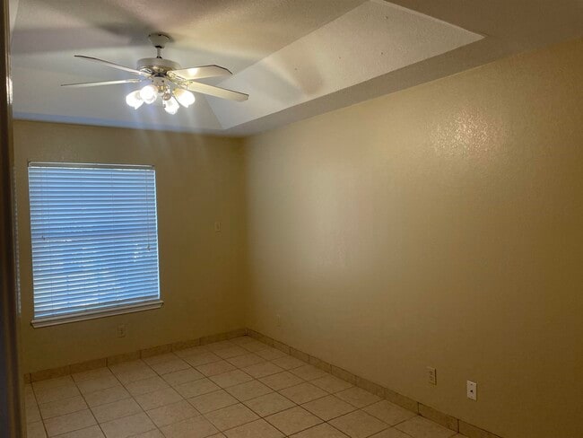 Building Photo - 8741 Augusta Loop