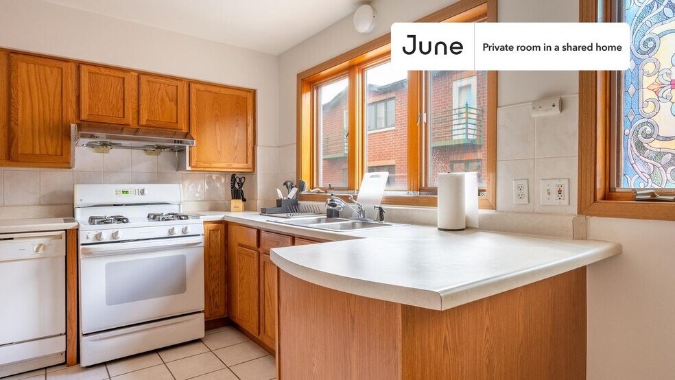 Building Photo - Room in Shared 4 bed/2.5 bath home in Chinatown