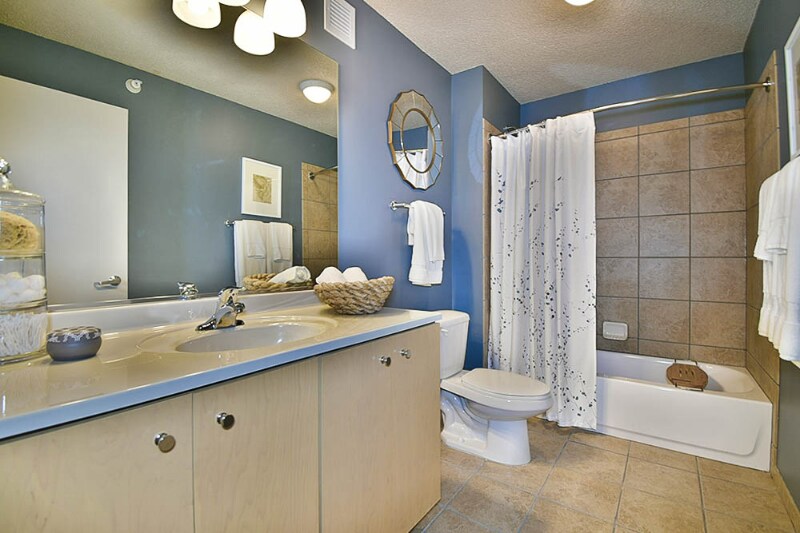 Building Photo - 235 N Columbus Dr