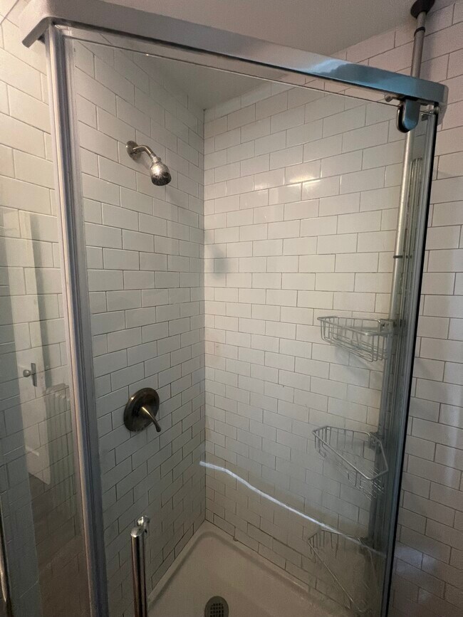 Building Photo - 83 Dartmouth St