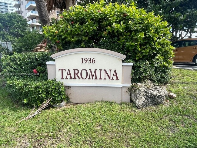 Building Photo - 1936 S Ocean Dr