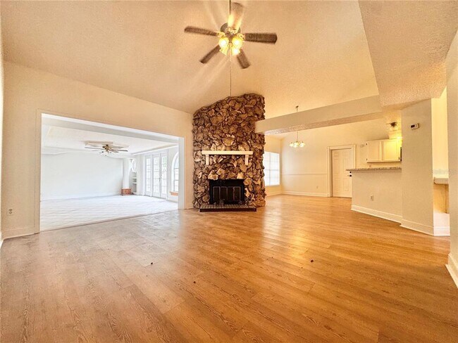 Building Photo - 310 Foxboro Ct