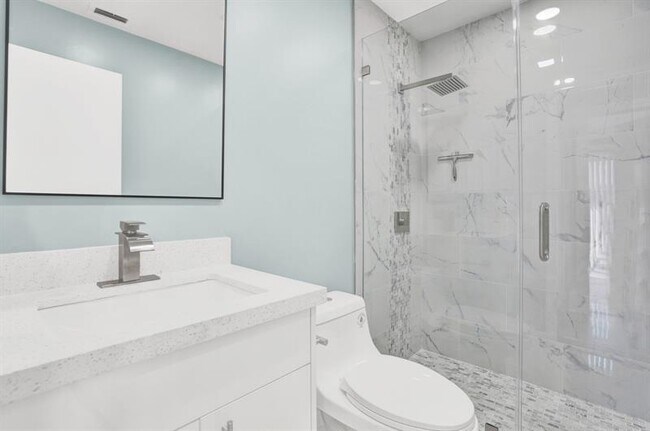 Building Photo - 10548 Boca Entrada Blvd