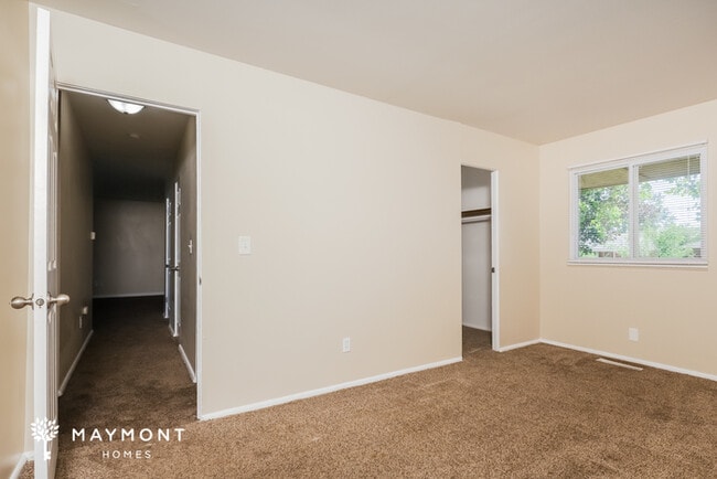 Building Photo - 306 Stubbs Dr