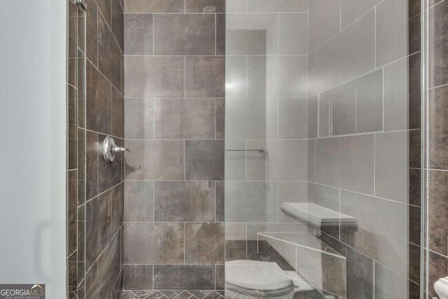 Building Photo - 400 Village Pkwy