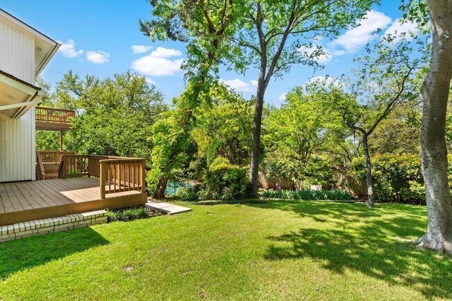 Building Photo - 6603 Whitemarsh Valley Walk