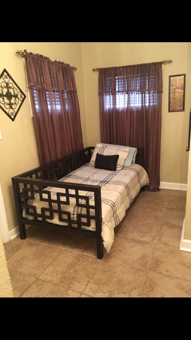 Building Photo - 1905 Ivy St