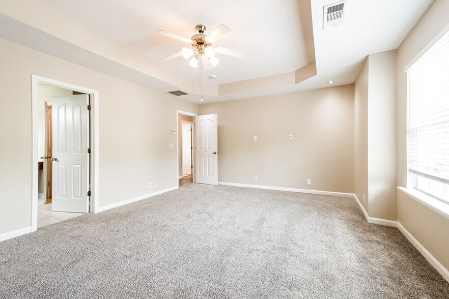 Building Photo - 9204 Thomason Trail
