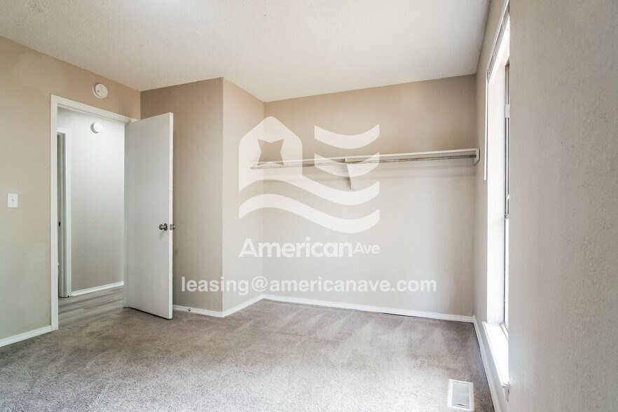Building Photo - 2433 S 139th E Ave