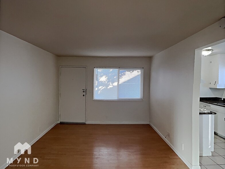 Building Photo - 2376 Sutter Ave