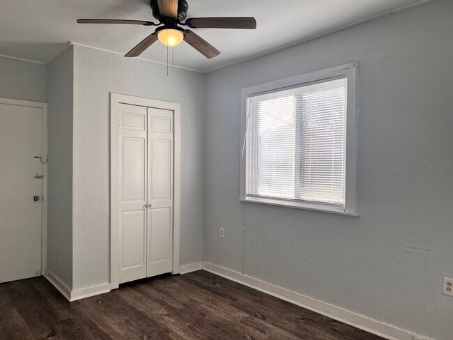 Building Photo - 1 Bedroom 1 Bathroom Studio