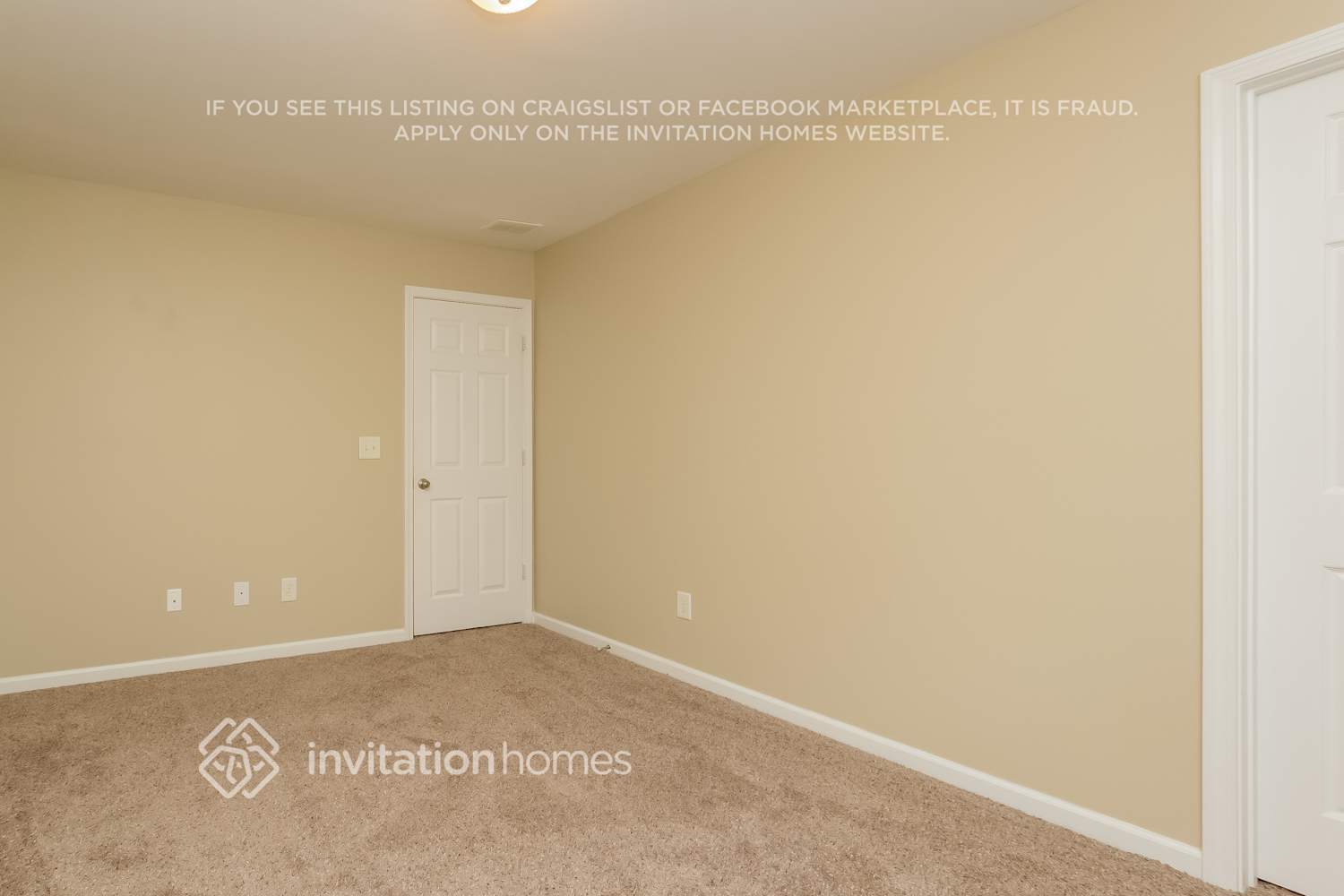 Building Photo - 2650 Mayfair Dr