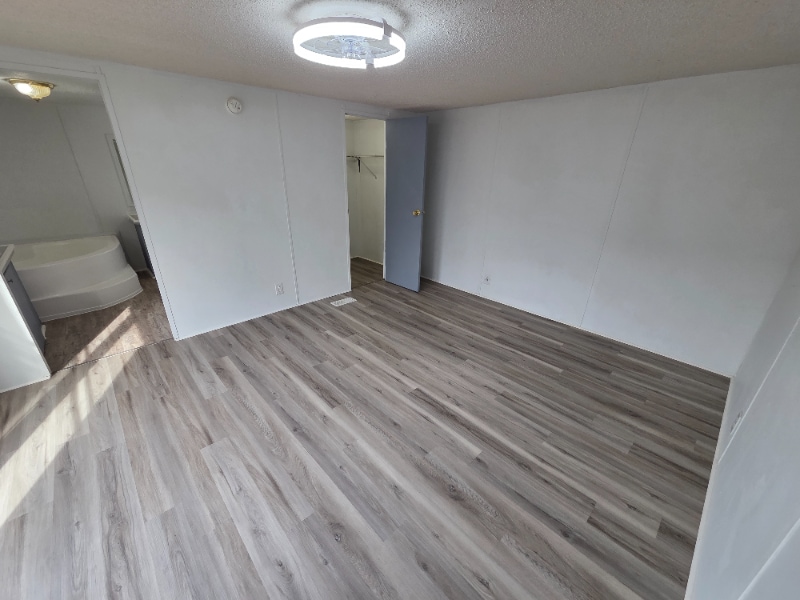 Building Photo - 401 Vista Ave