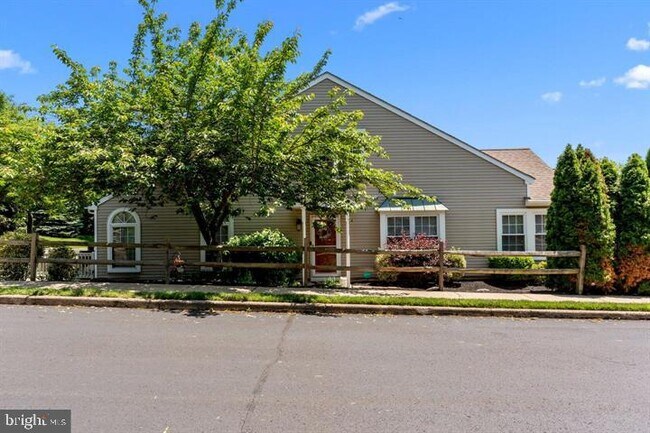 Building Photo - 907 Potters Pl