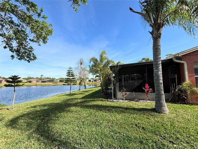 Building Photo - 585 Grand Canal Dr