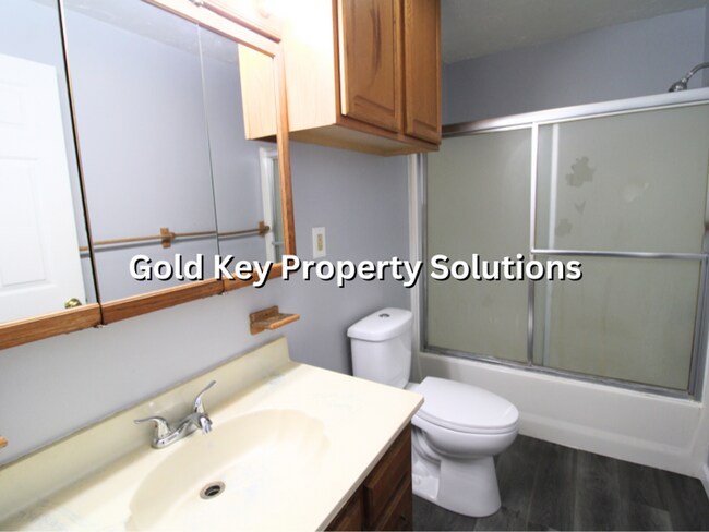 Building Photo - One-level 2 BR 1 BA House with Back Deck and Central Air (NO SECTION 8)