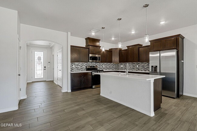 Building Photo - 2505 Mike Price Dr