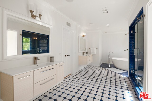 Building Photo - 5721 Bonsall Dr