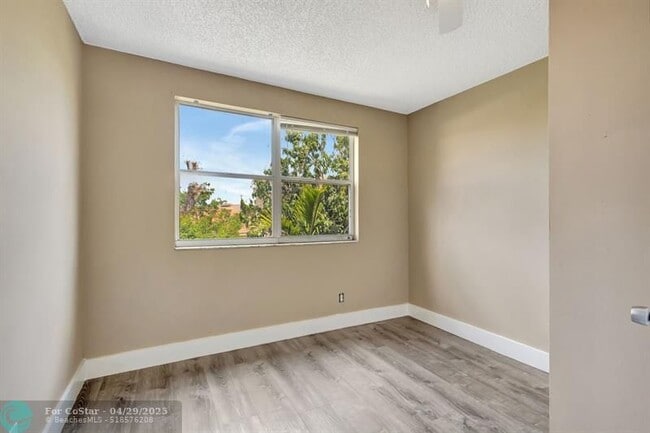 Building Photo - 7186 Ontario Shores Pl