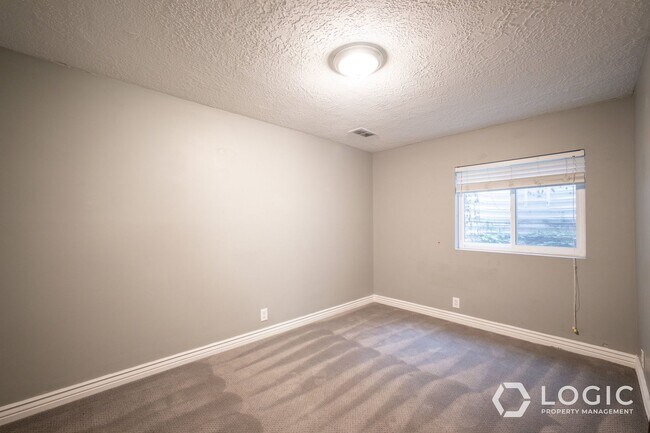 Building Photo - 9385 Tortellini Dr