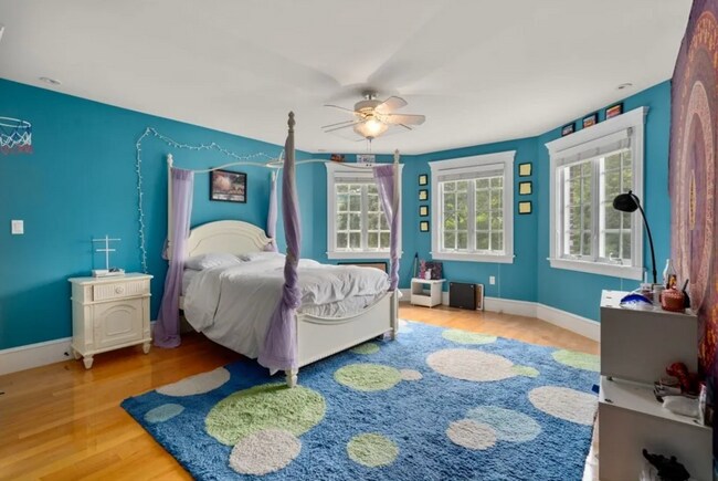 Building Photo - 66 Forest Ave