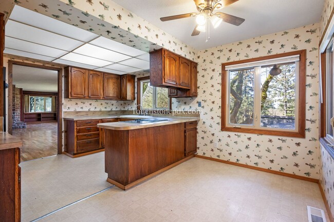 Building Photo - 4BD|2BA Home in the Hills of Happy Valley