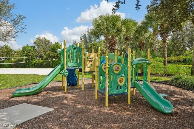 Building Photo - 2445 Orchard St