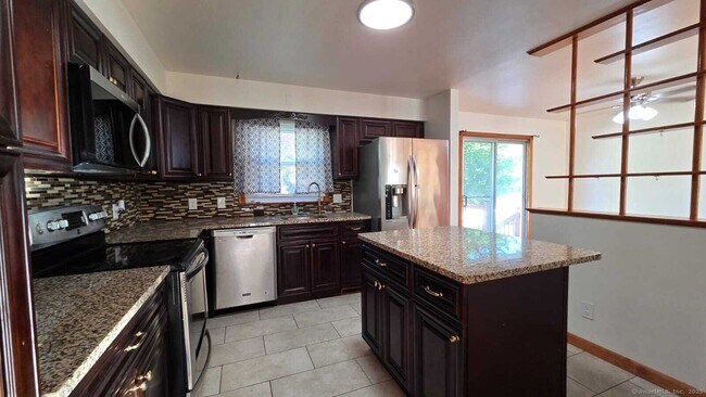 Building Photo - 127 Ursini Dr