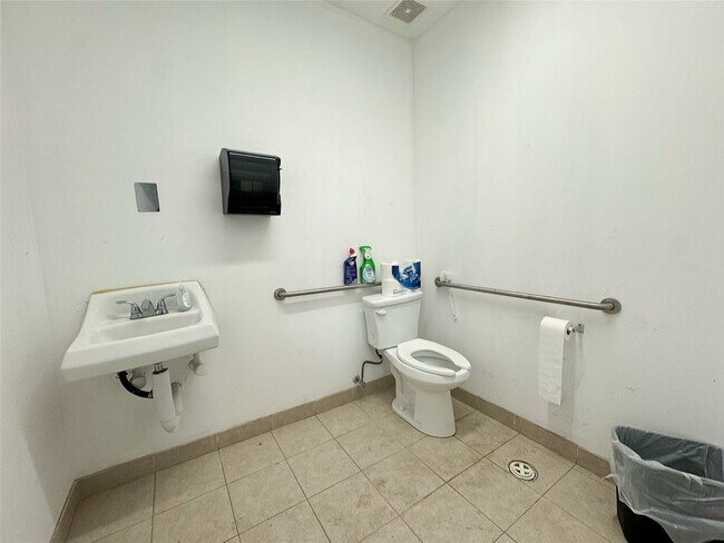 Building Photo - 12317 Bellaire Blvd