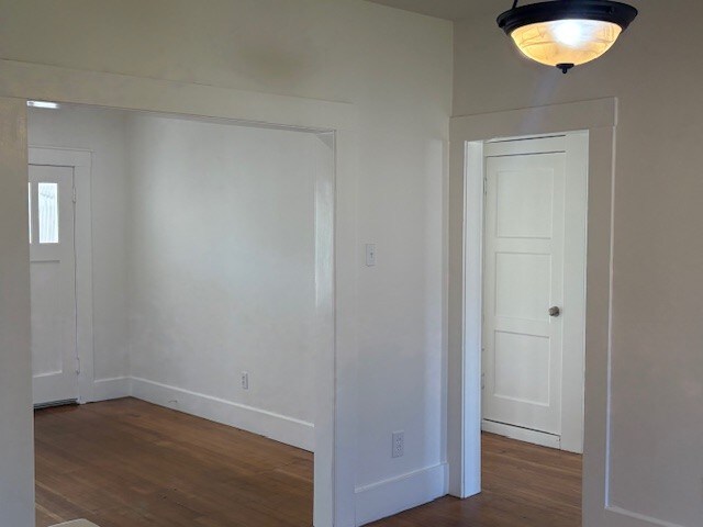 Building Photo - 725 E Princeton Ave