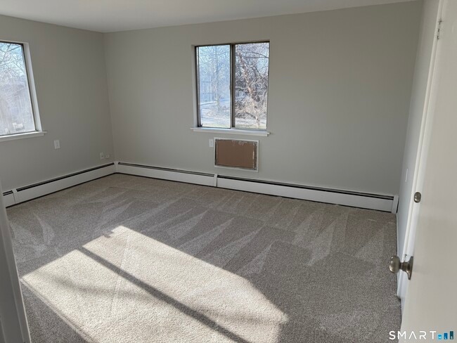 Building Photo - 7 McAllister Ave