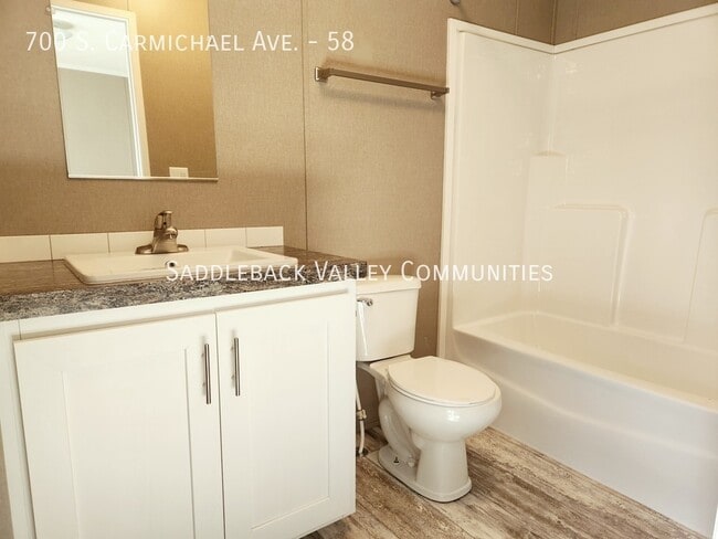 Building Photo - 700 S Carmichael Ave