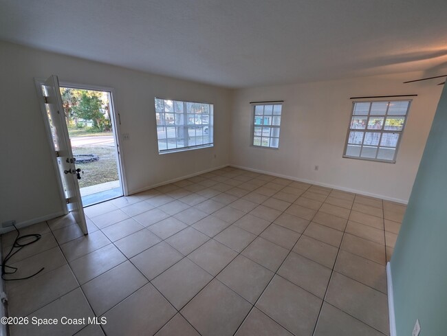 Building Photo - 198 Jackson St