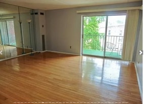 Building Photo - 50-56 Broadlawn Park