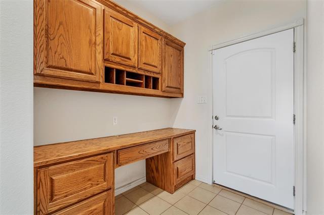 Building Photo - 2833 Willow Ridge Cir